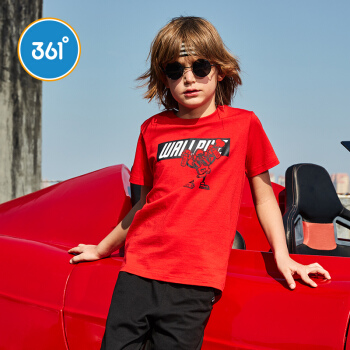 361°361度子供服男性用半袖Tシャッツの中で大童が2019年夏新型服N 51923210活力赤150を着用しています。