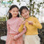 ラインマの子供服の女の子Tシャッツ半ハライカ年齢の新型の中で大きな子供のボムの长袖のストレープの上にある洋気のピンクの130 cm